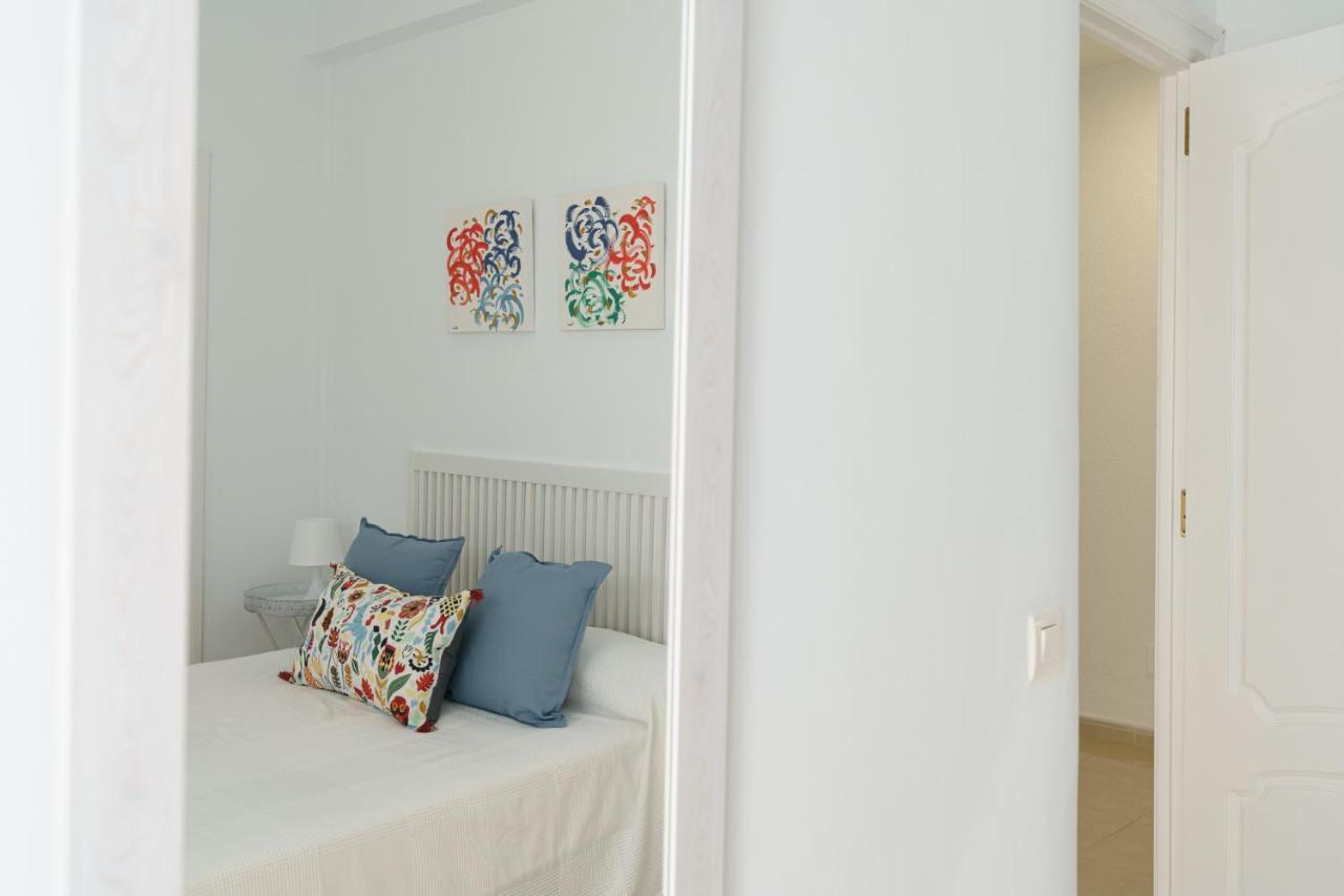 Maisuit Apartment Malaga City Center エクステリア 写真