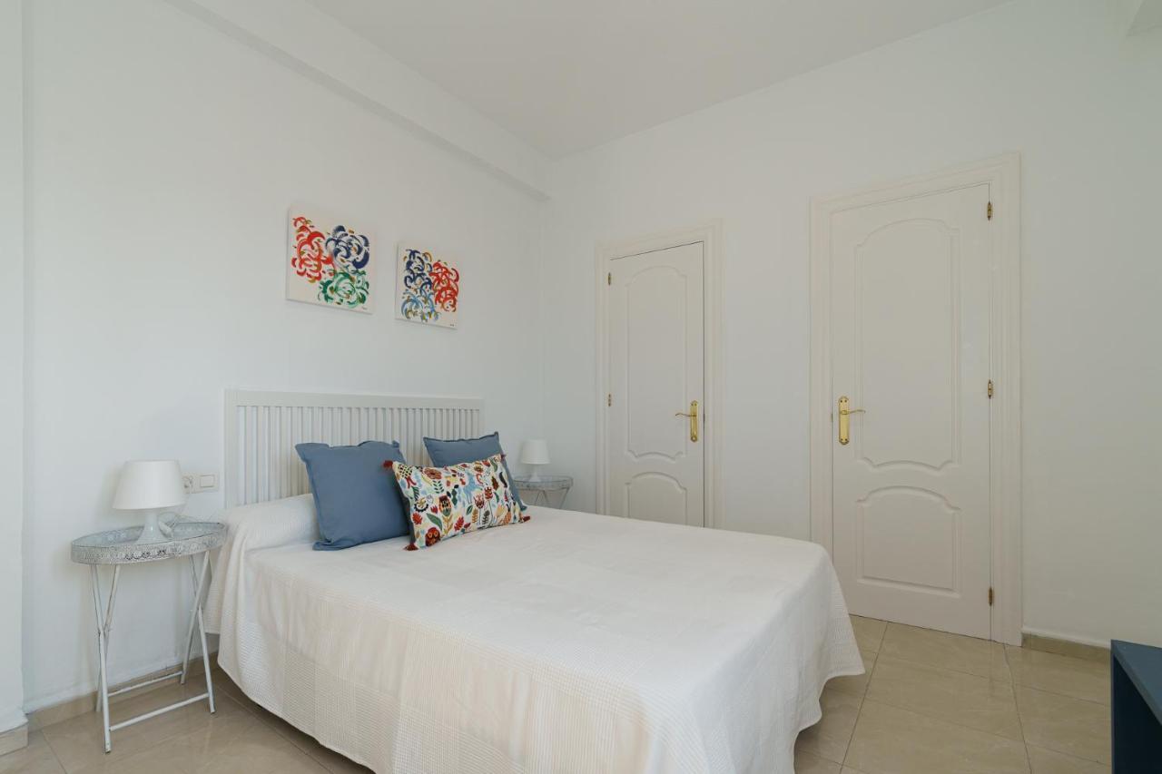Maisuit Apartment Malaga City Center エクステリア 写真